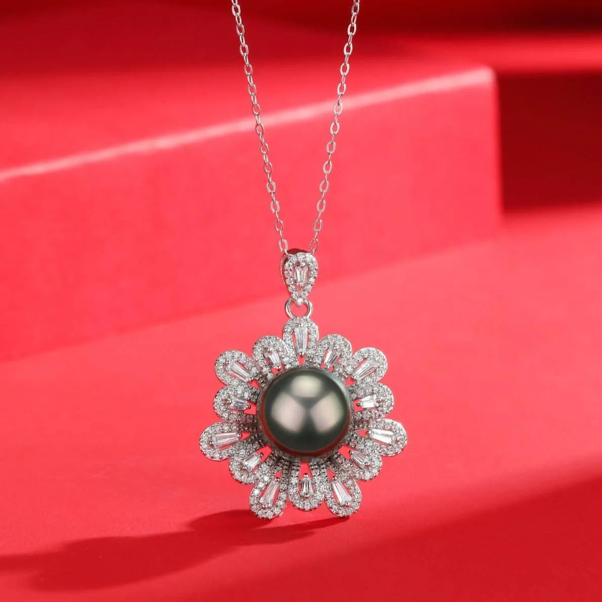 11-12mm Tahitian Pearl Floral Pendant Necklace