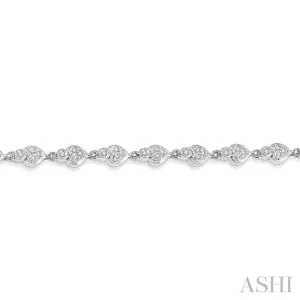 1/3 Ctw Heart Charm Round Cut Diamond Link Bracelet in 10K White Gold