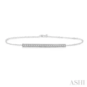 1/6 Ctw Bar Center Round Cut Diamond Petite Bracelet in 10K White Gold