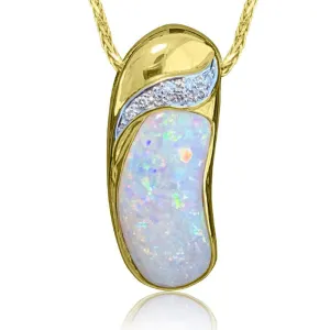 18kt Yellow gold Opal and Diamond pendant