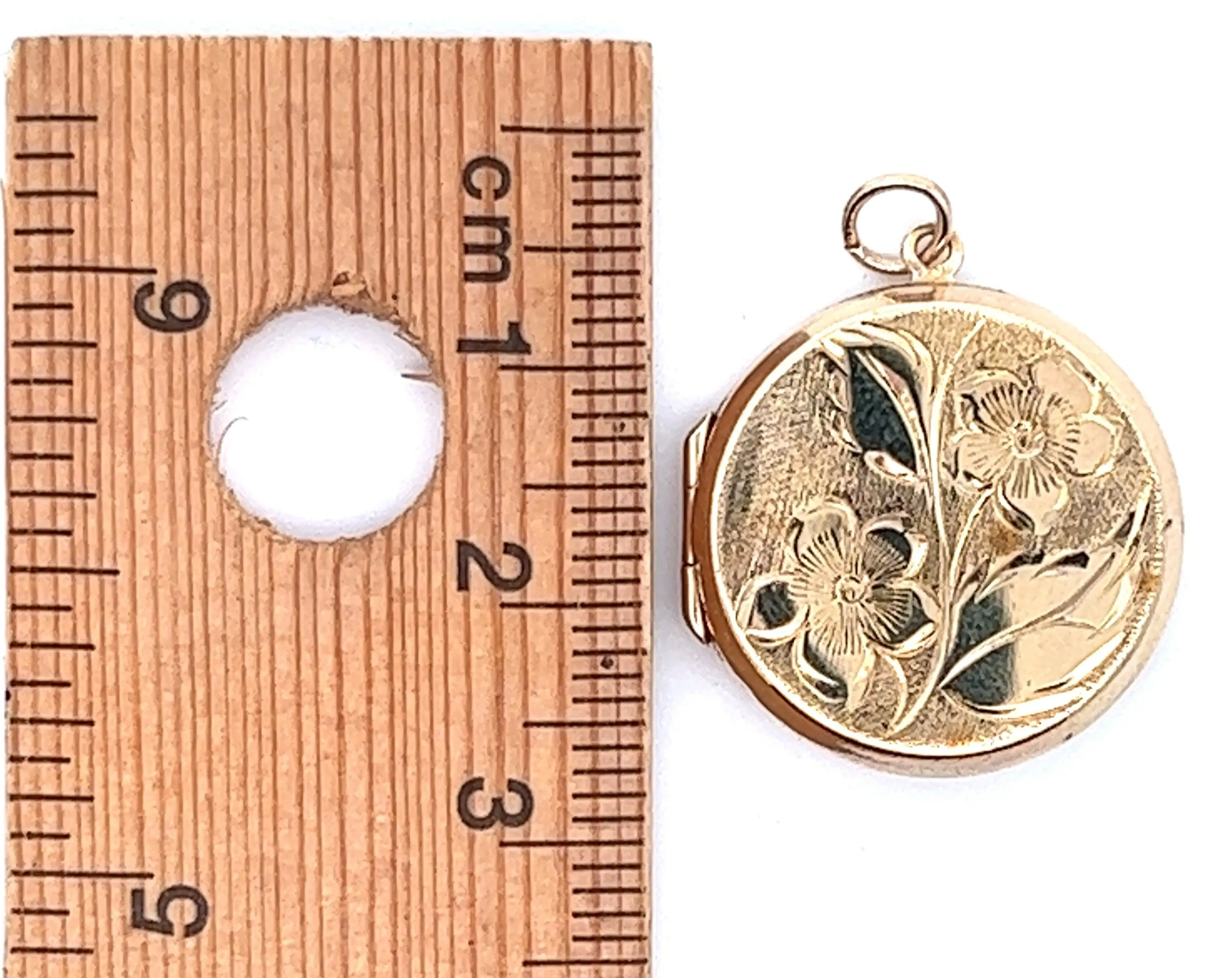 9ct Yellow Gold Opening Photo Locket with Hand Engraved Front