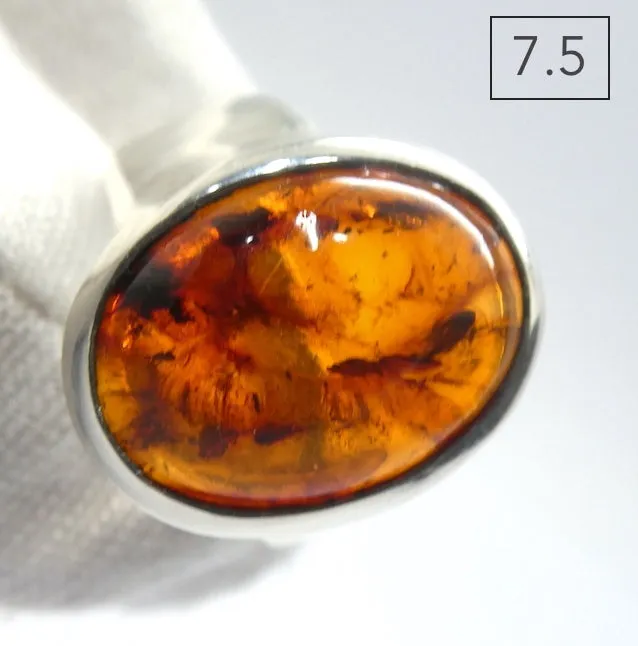 Amber Ring, Baltic, Oval Cabochon, Medium Size, 925 Sterling Silver (D1)