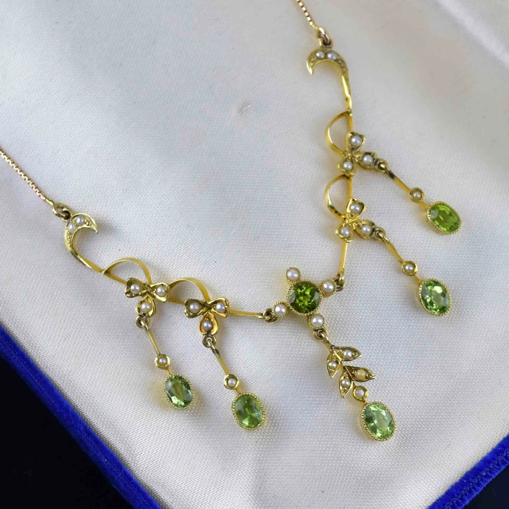 Antique Victorian 14K Gold Pearl Peridot Necklace