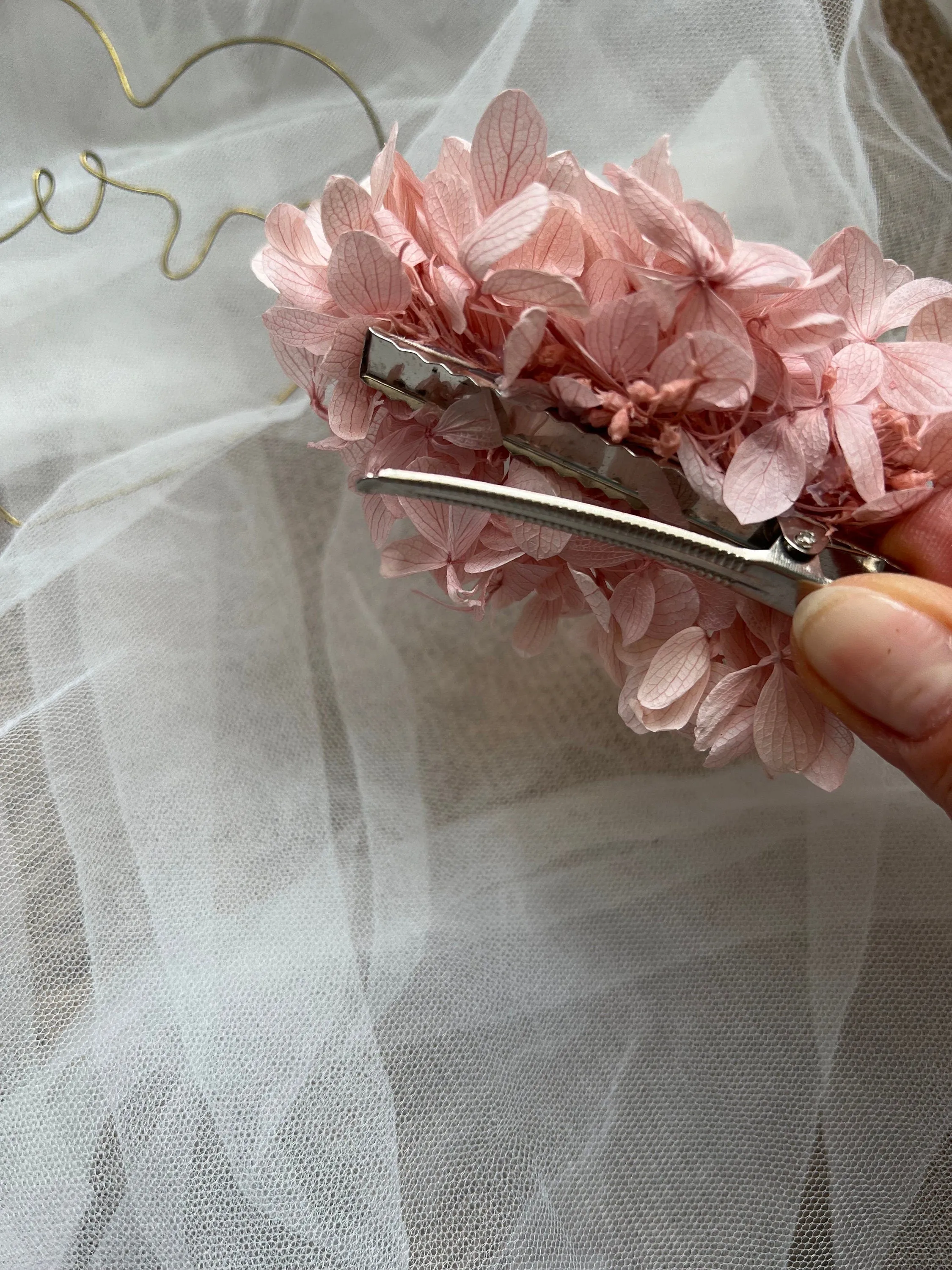 Blush Pink Floral Hair Pins, Bridal Floral Hair Accessories, Dusky Pink Dried Flower Hair Clip, Pink Hydrangea Headpiece, Wedding Flowers