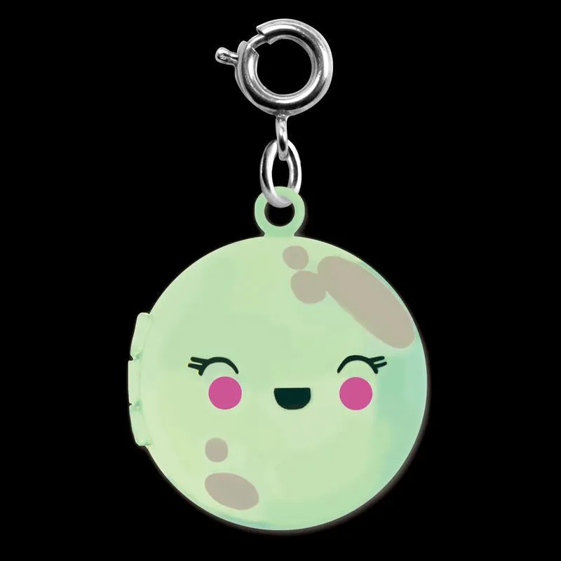 Charm it Moon Locket