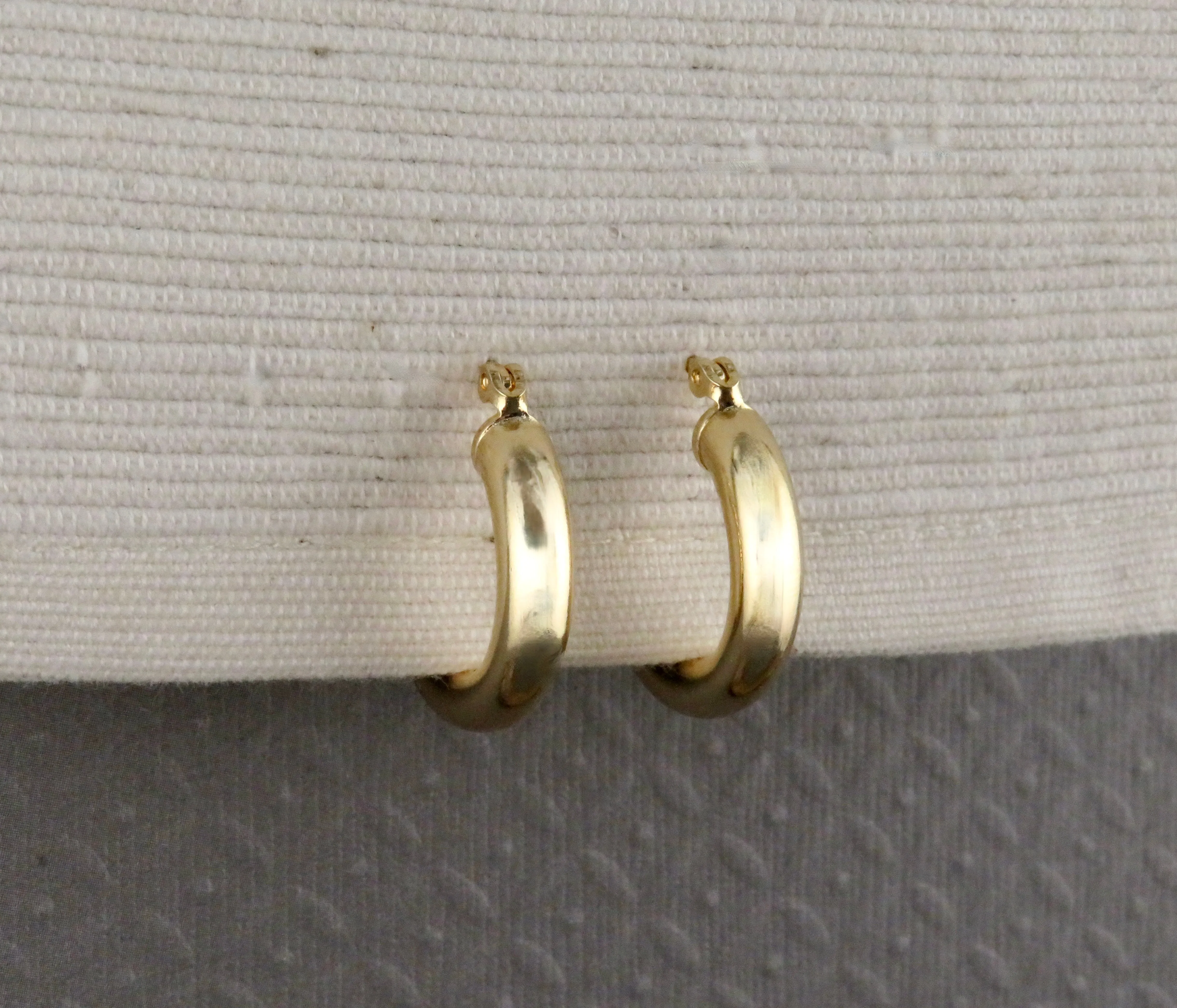 Gold Filled Latched Hoop Earrings - Small