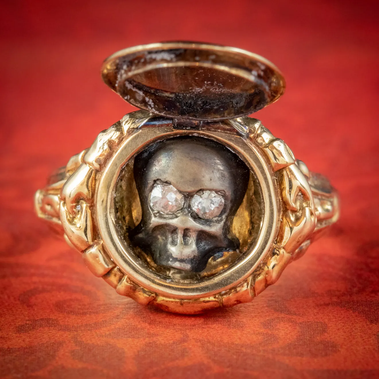 Memento Mori Locket Diamond Skull Ring 18ct Gold