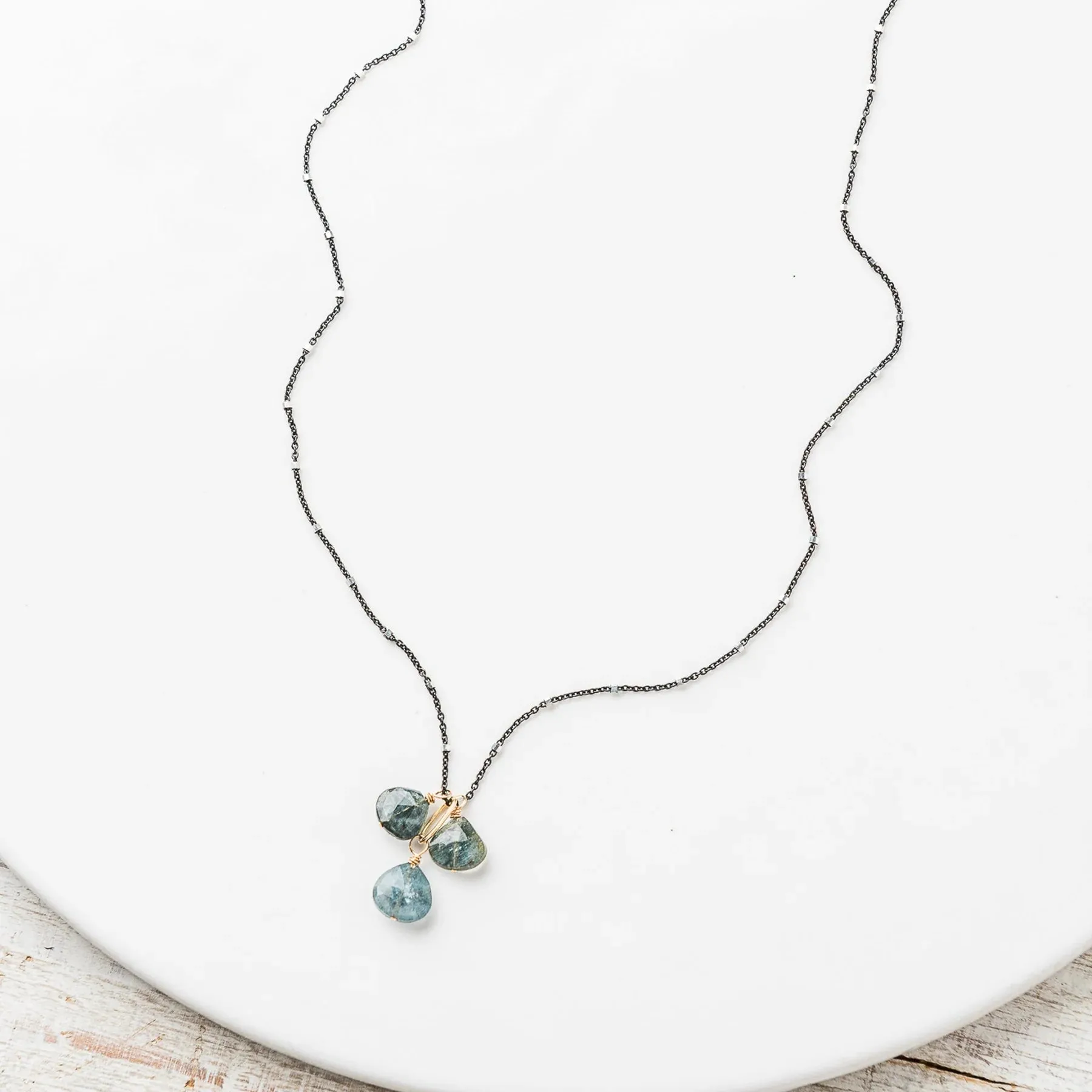 Moss Aquamarine Drop Trio Necklace on Satellite Chain