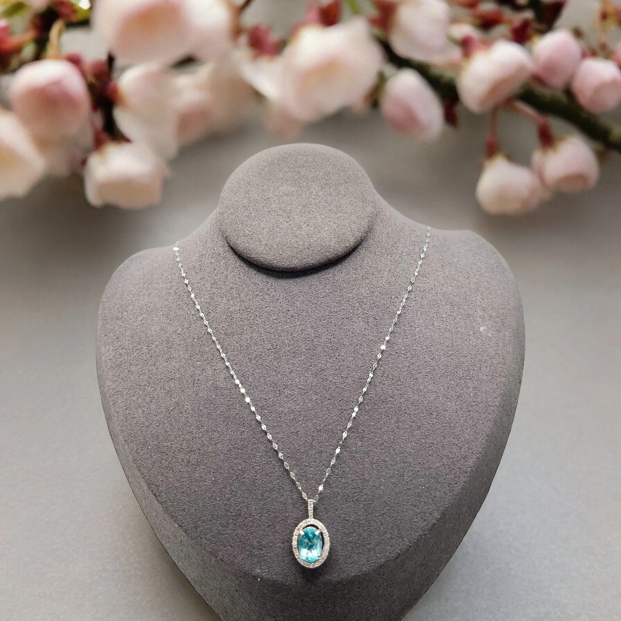 PARAIBA NECKACE WHITE GOLD