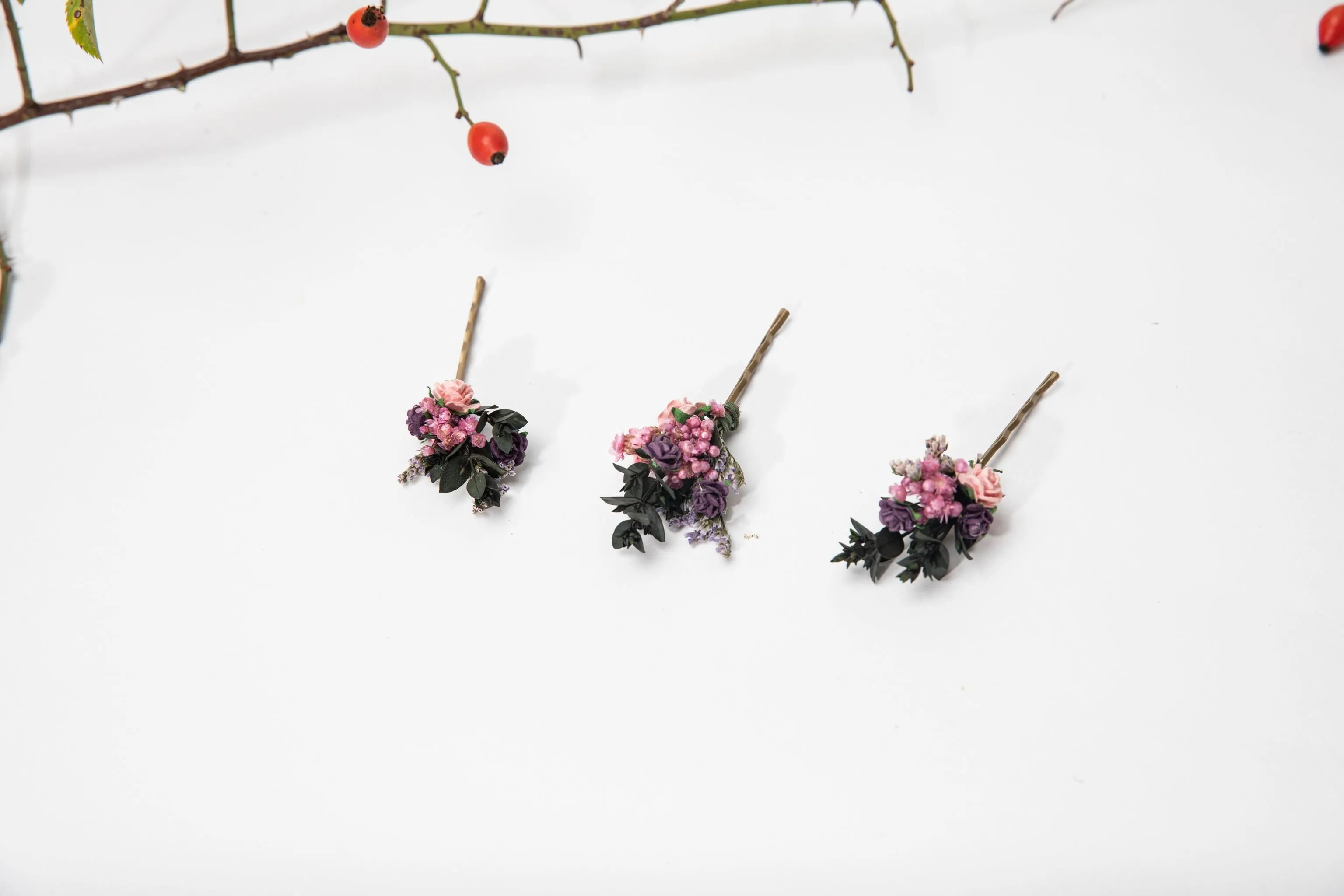 Purple flower hair pins Wedding flower bobby pins Bridal hair accessories Bride to be Purple hairpins Violet hair flowers Magaela Wedding