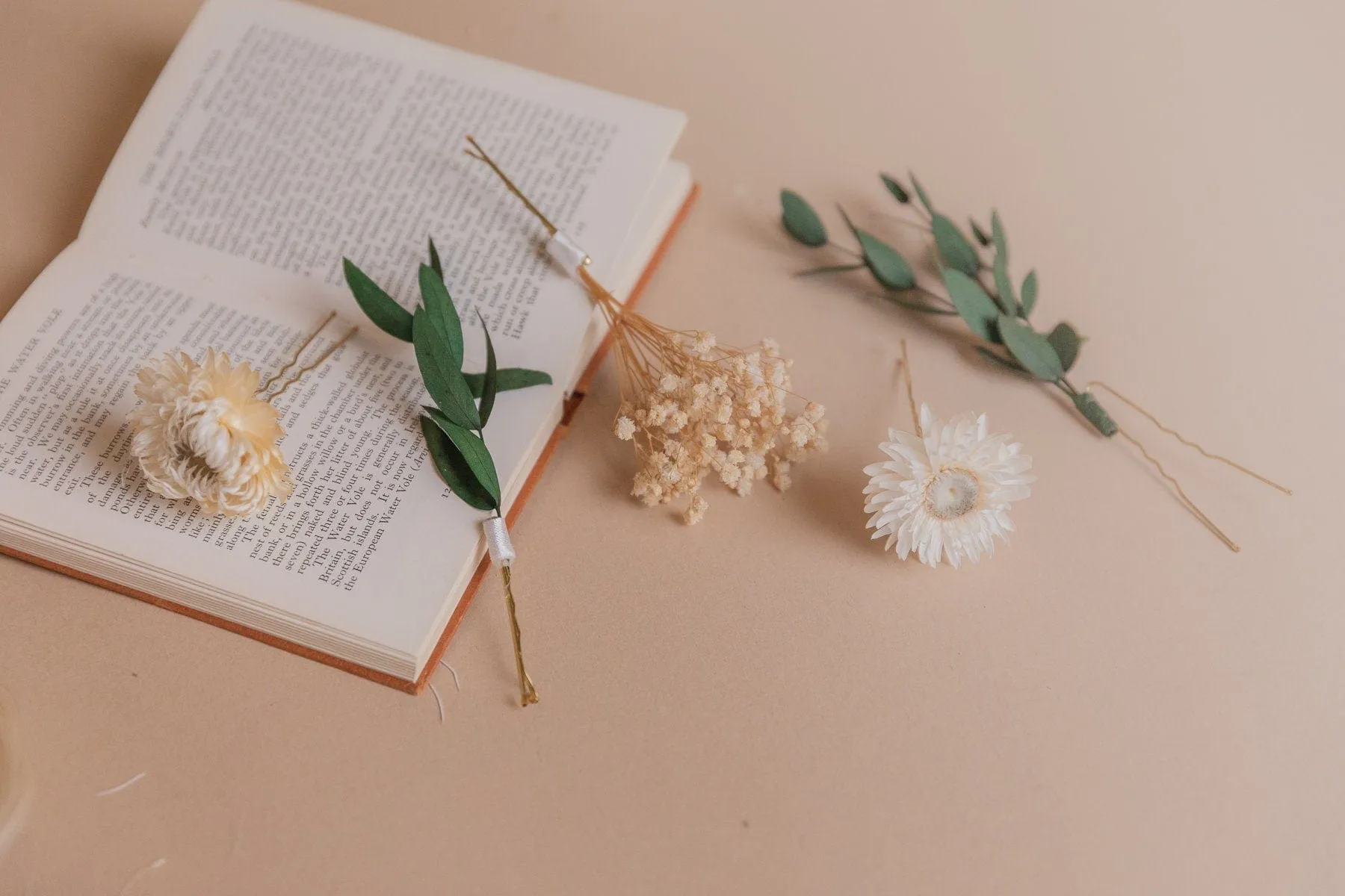 Real Eucalyptus & Straw Flowers with Dried Gypsophila 5 Piece Hair Pin Set