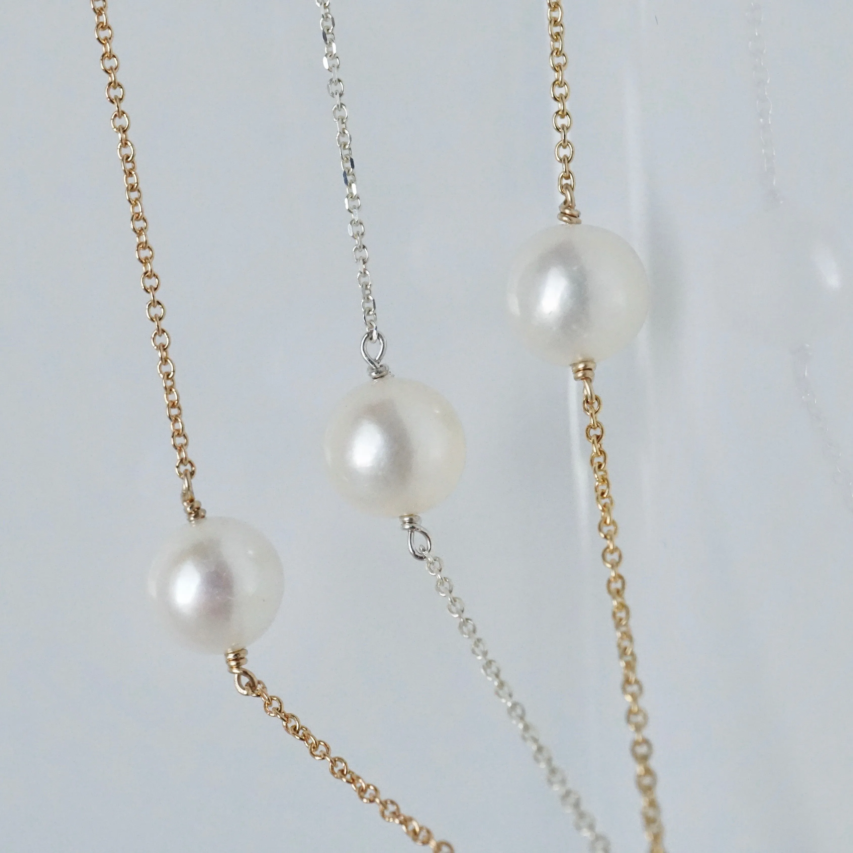 Round Pearl Necklace - Simple Pearl Chain Necklace - Pearl Floating Necklace