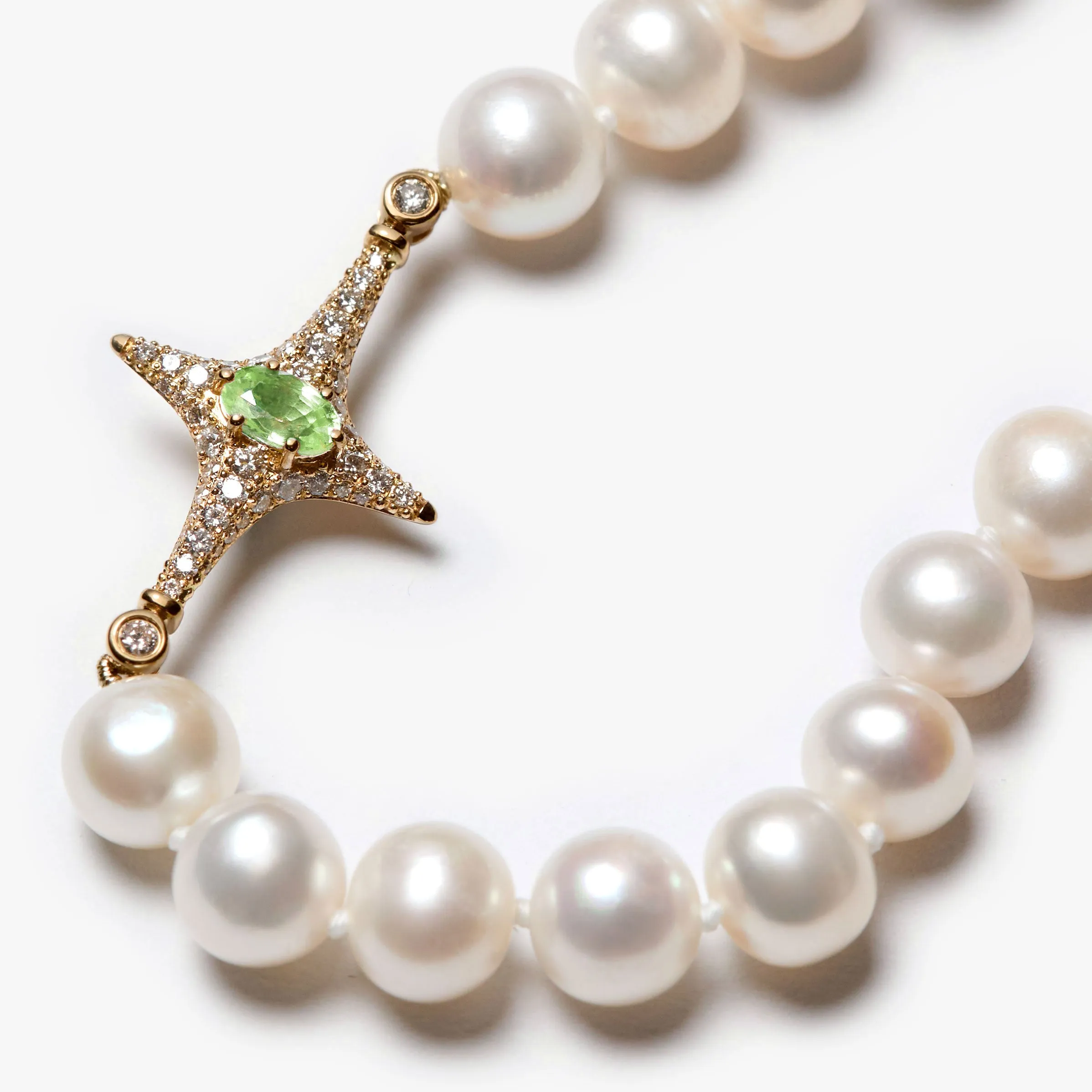 Selene Pearl Necklace