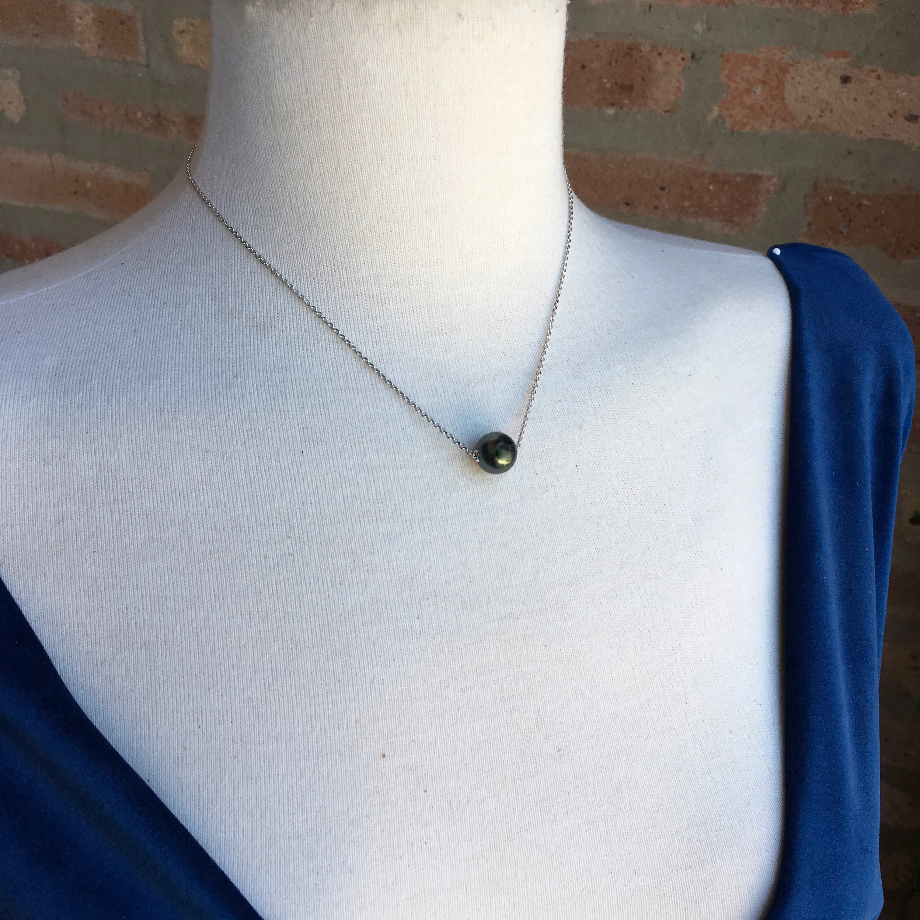 Tahitian Floating Pearl Pendant Necklace