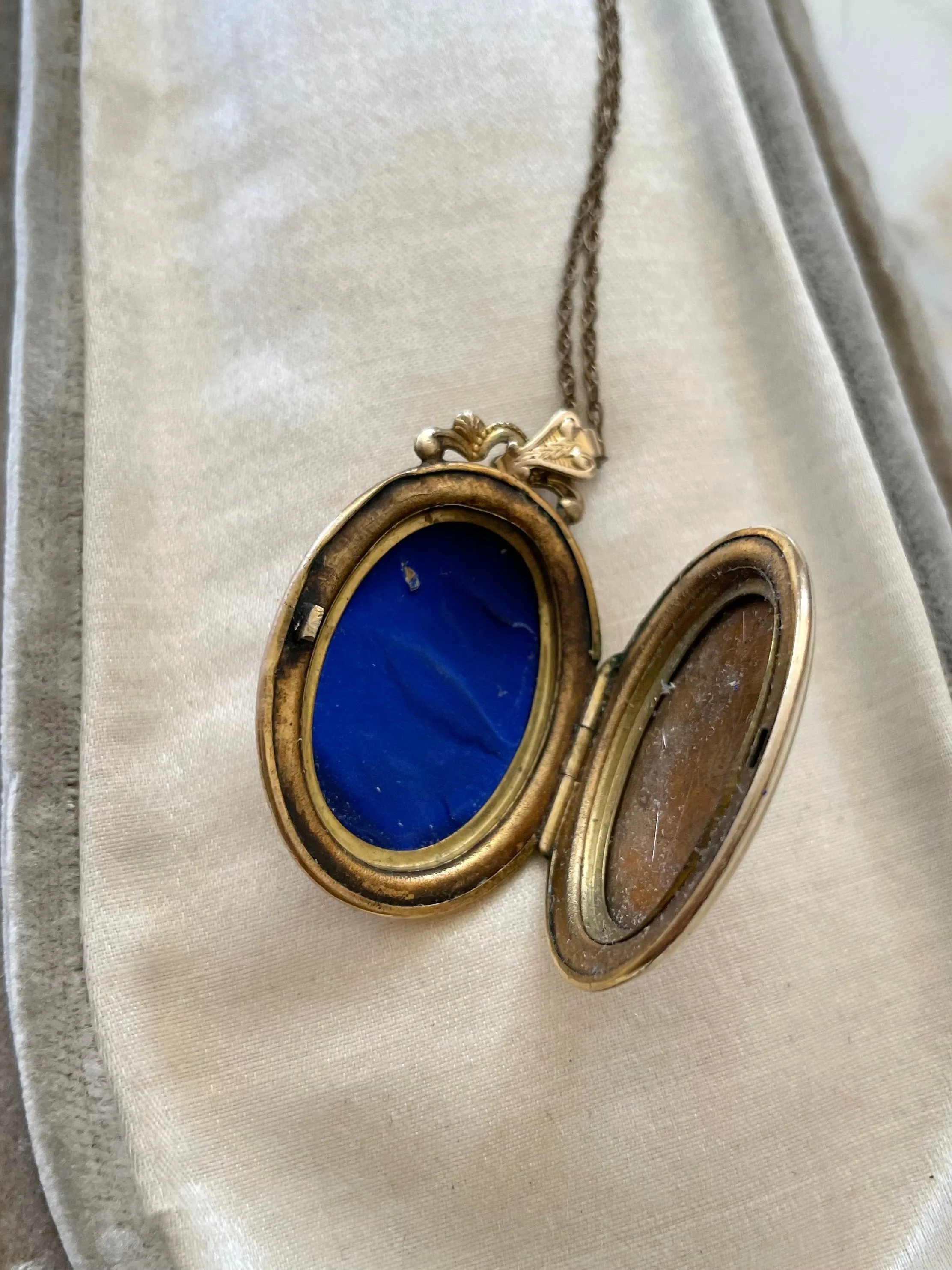 Vintage 1920s Bardini Locket